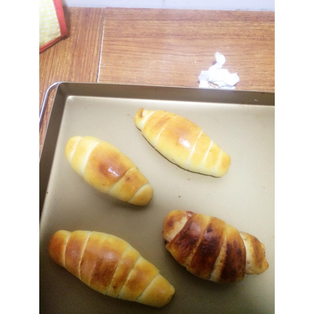 黄油面包卷