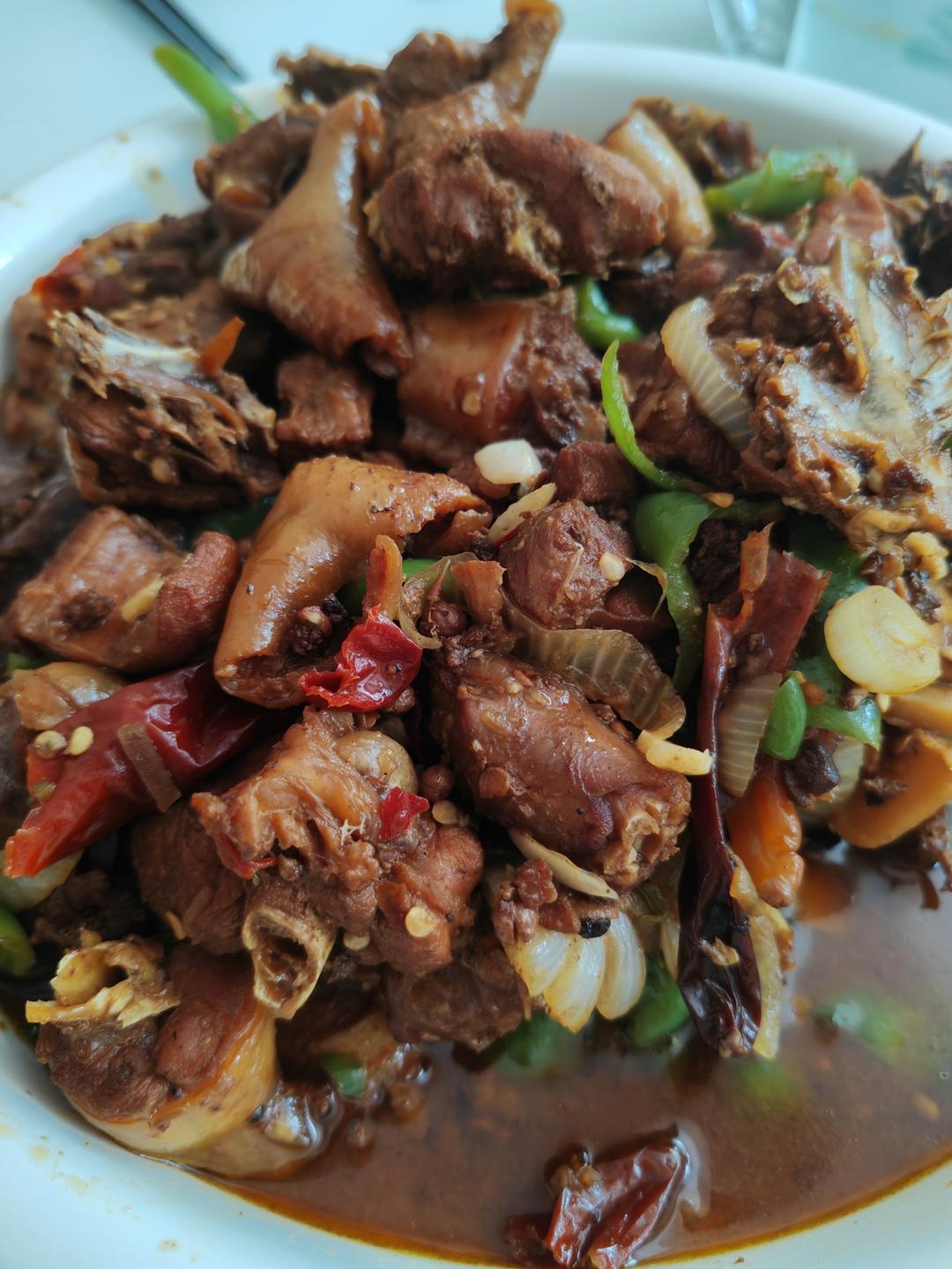 闺女爱吃的黑窑鸡炒法