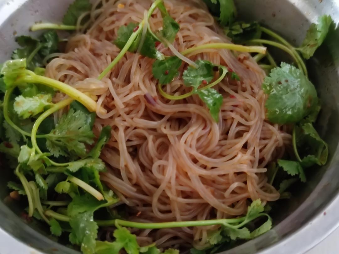 简易版凉拌粉丝