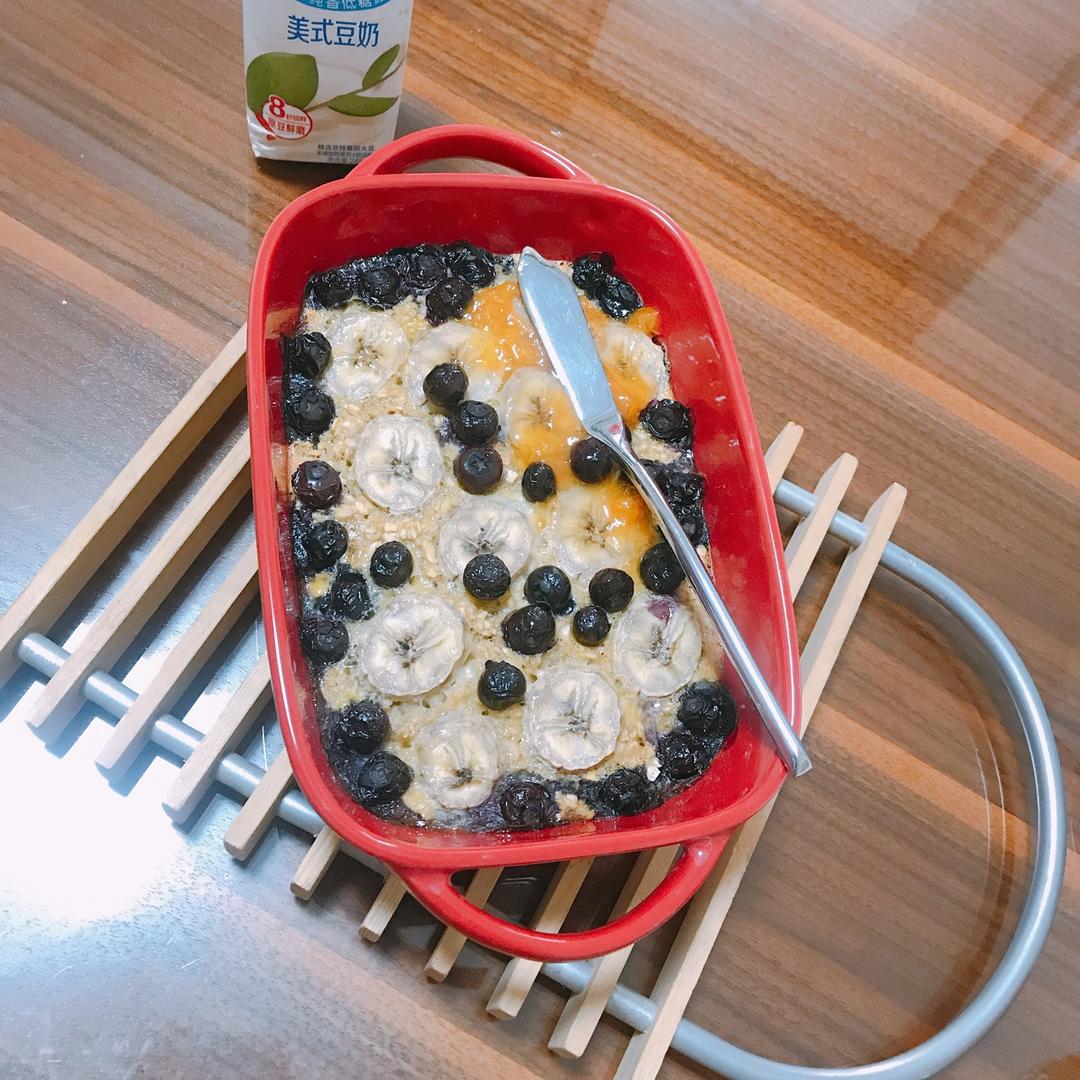 香蕉蓝莓烤燕麦