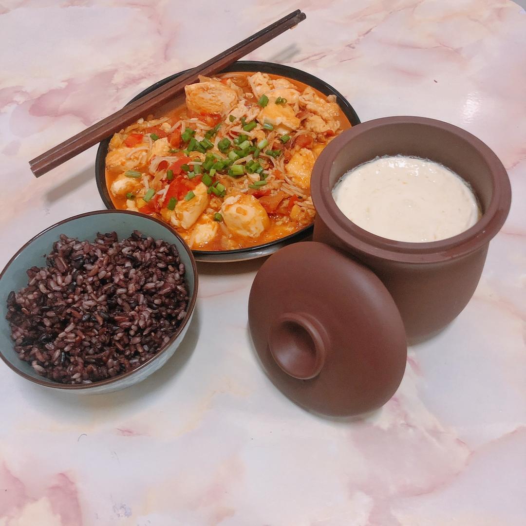 （吹爆！）番茄金针菇焖日本豆腐