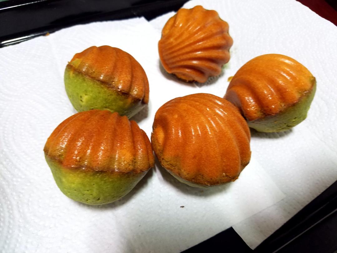 玛德琳（蓝带方）