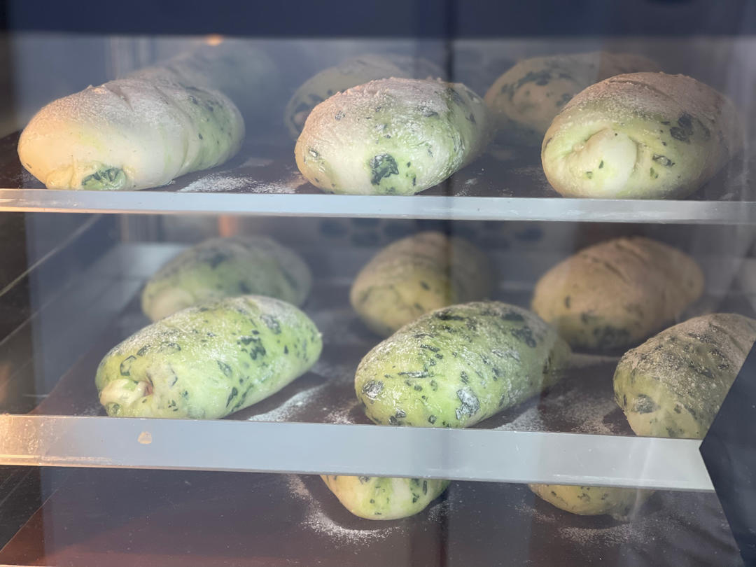 菠菜芝士咸面包