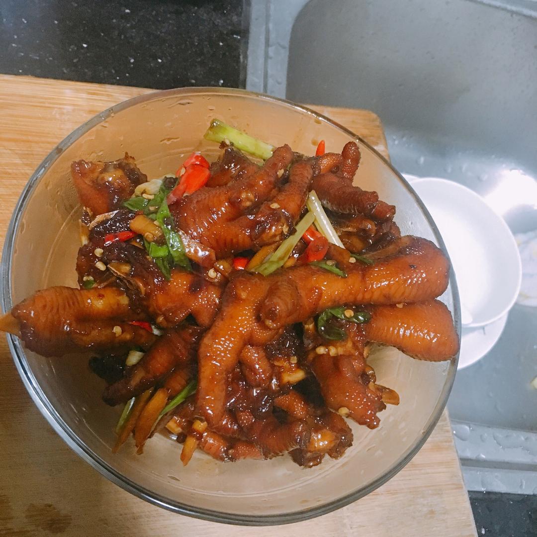 香辣烧鸡爪
