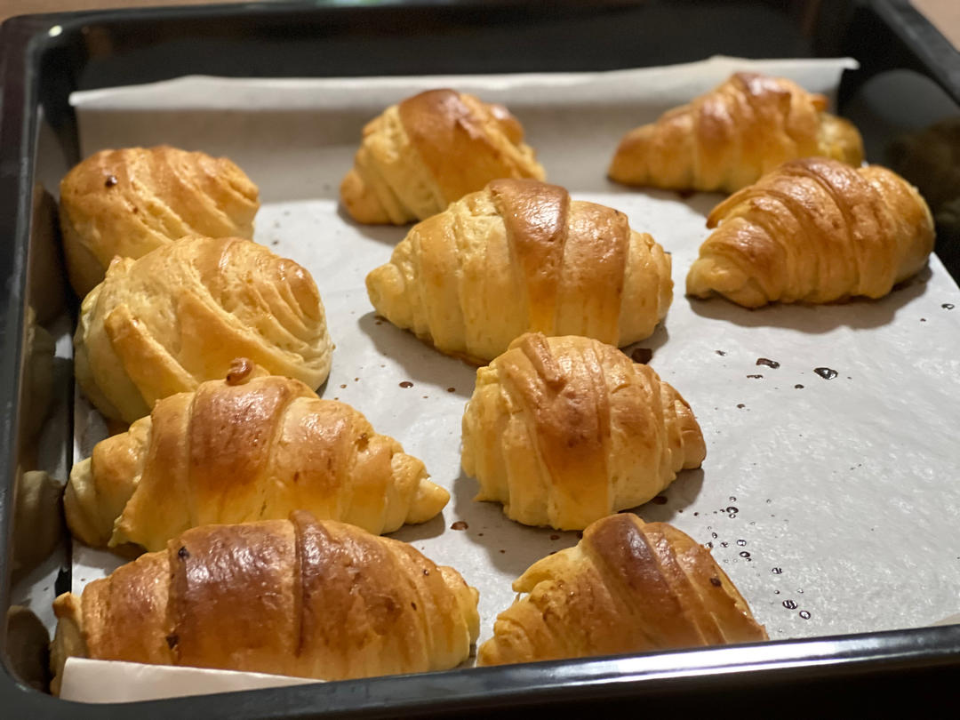 不用折叠！可颂牛角包的傻瓜做法