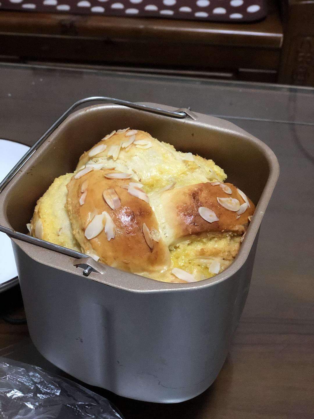 蔓越莓椰蓉面包（面包机版）的做法