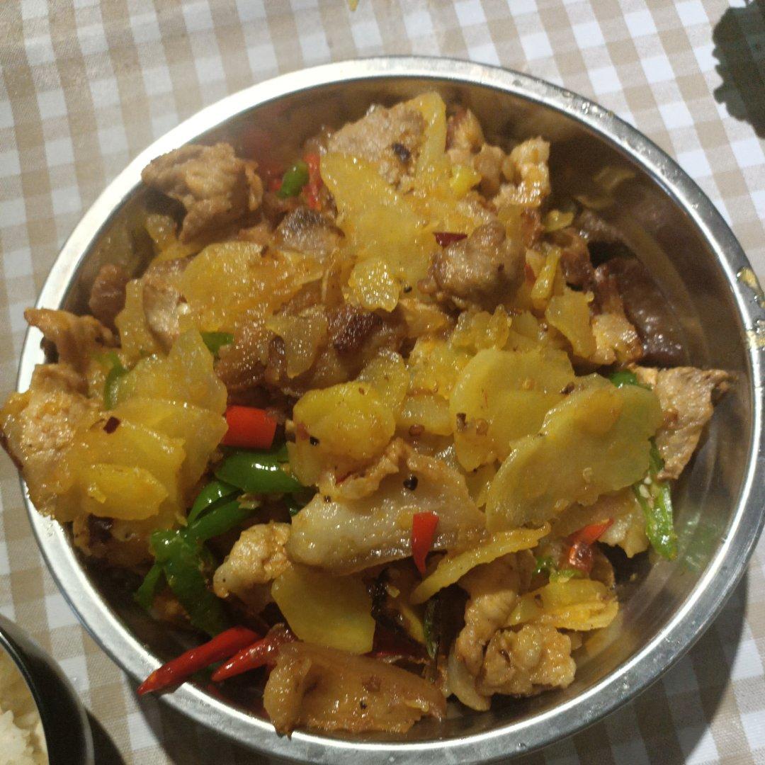 土豆回锅肉
