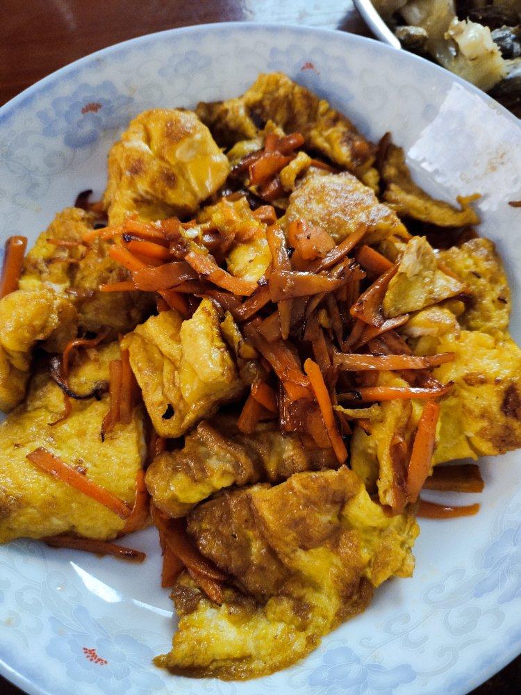 胡萝卜炒鸡蛋