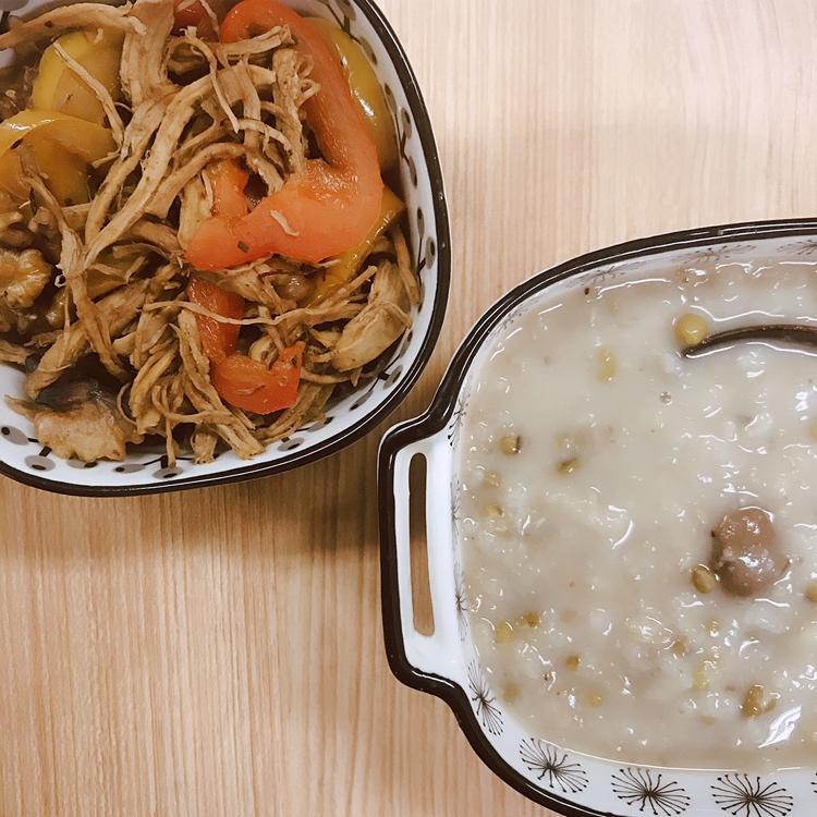 【健康三餐】核桃甜椒炒鸡胸