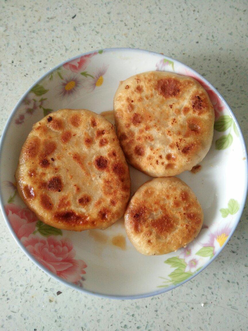 吃货妤做的猪肉洋葱馅饼