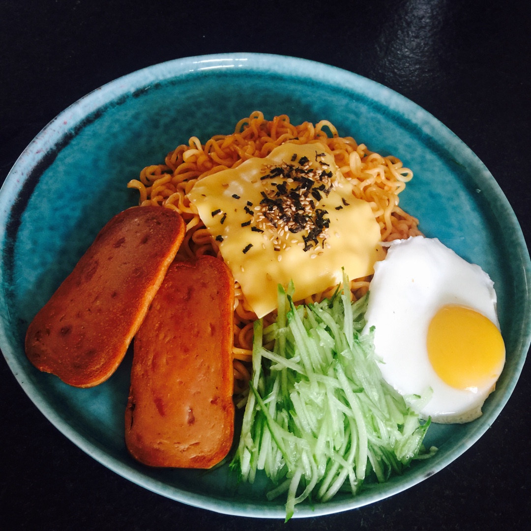 朋友圈超火的韩国三养火鸡面