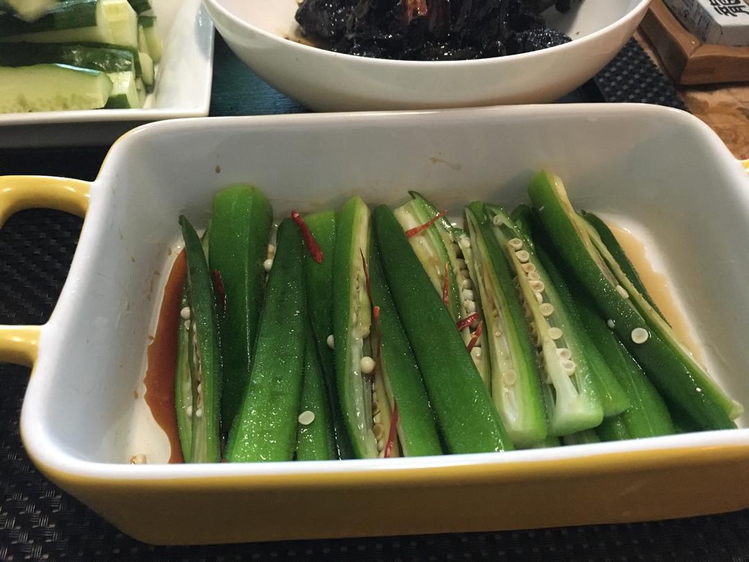 白灼秋葵