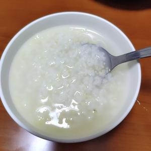 养胃小米粥的做法 步骤3