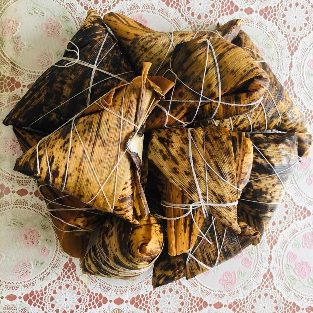 蛋黄鲜肉粽 Sticky Rice Dumplings