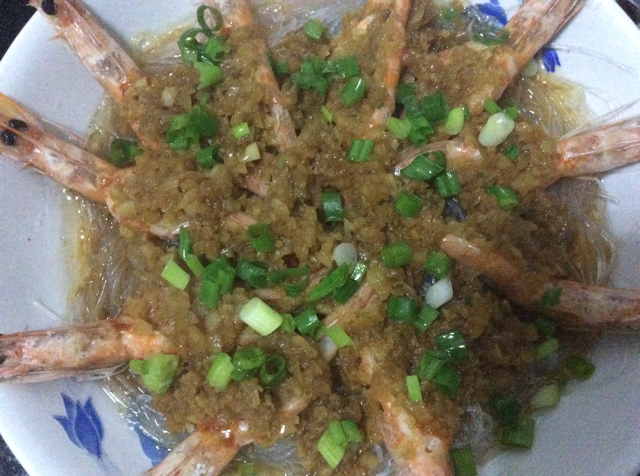 蒜蓉粉丝蒸大虾