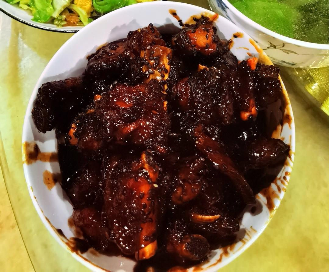 糖醋排骨（试验多次的最佳口感）