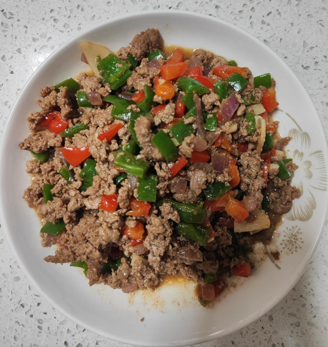 下饭神器-辣椒炒牛肉末