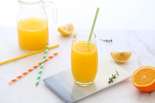 鲜榨橙汁(米厨破壁机)的做法