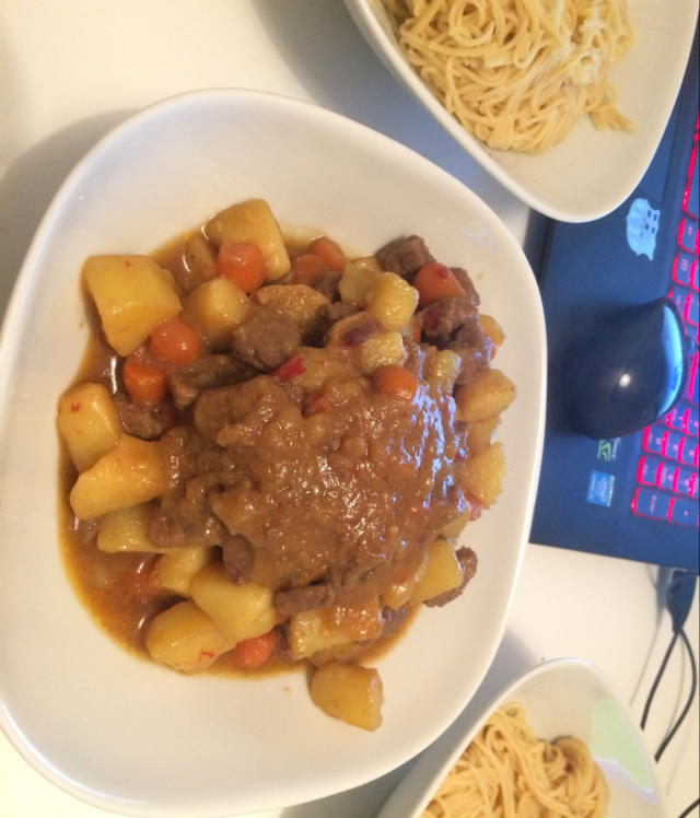 红烧牛肉土豆 （独家秘制）