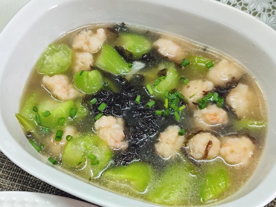 低卡鲜美的紫菜虾滑汤！好喝不胖减脂餐