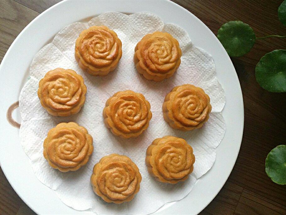 广式月饼—蛋黄冬翅月饼