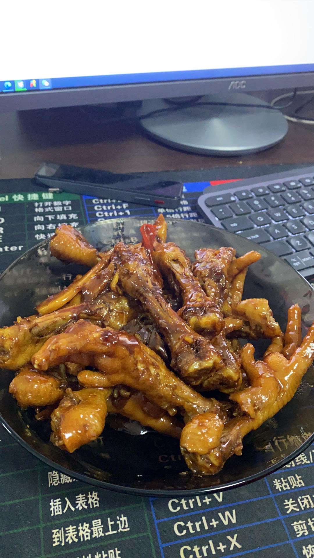 “销魂”卤鸡爪