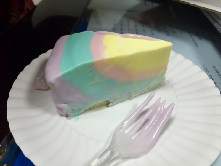彩虹慕斯蛋糕