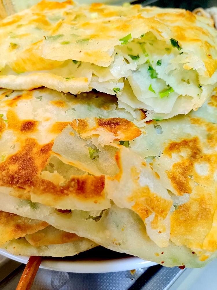 芝麻酱糖饼（可改为葱花饼）