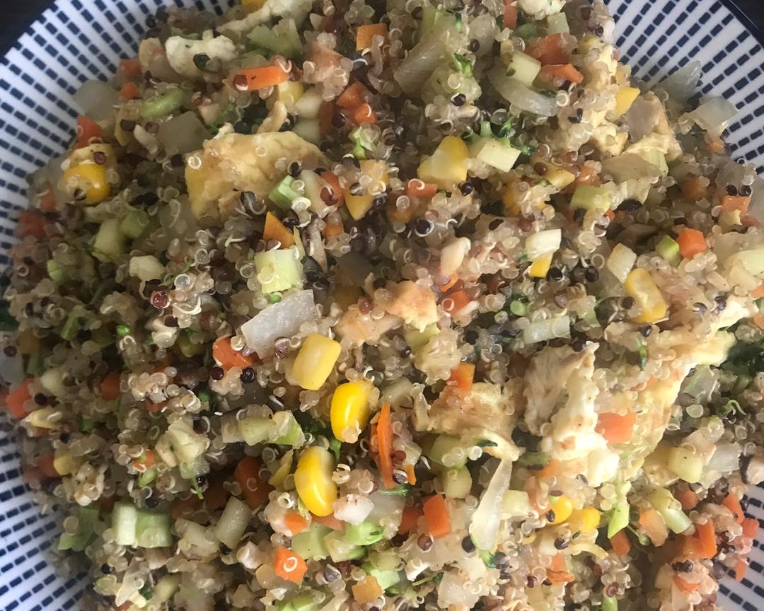 #藜麦炒杂蔬#吃一个月都不会腻的减肥餐的做法