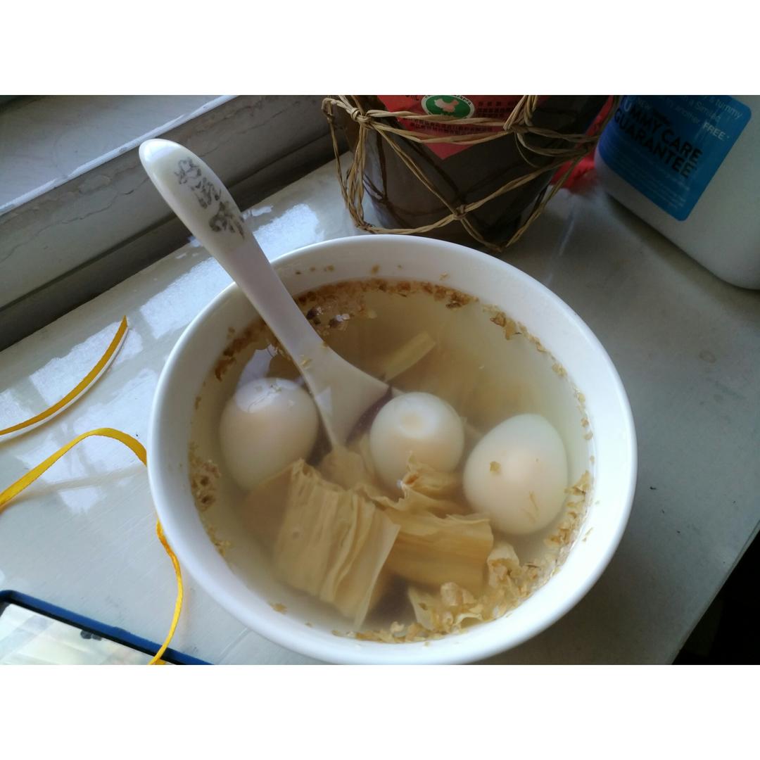 腐竹鹌鹑蛋糖水