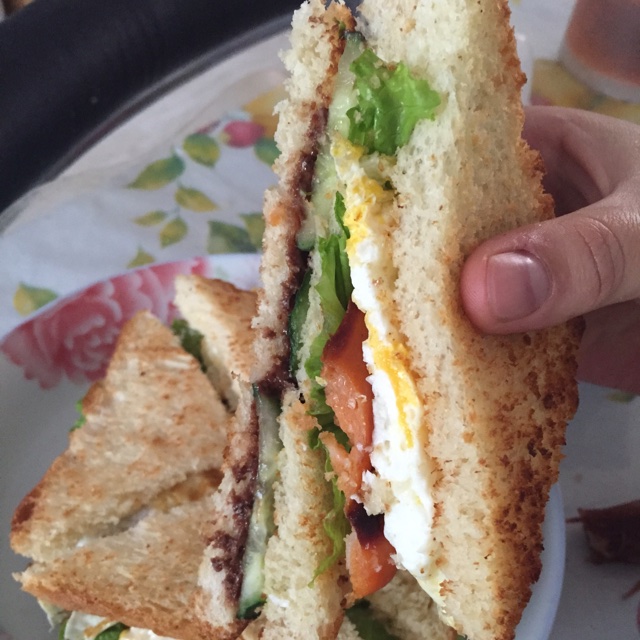 火腿芝士蛋三文治