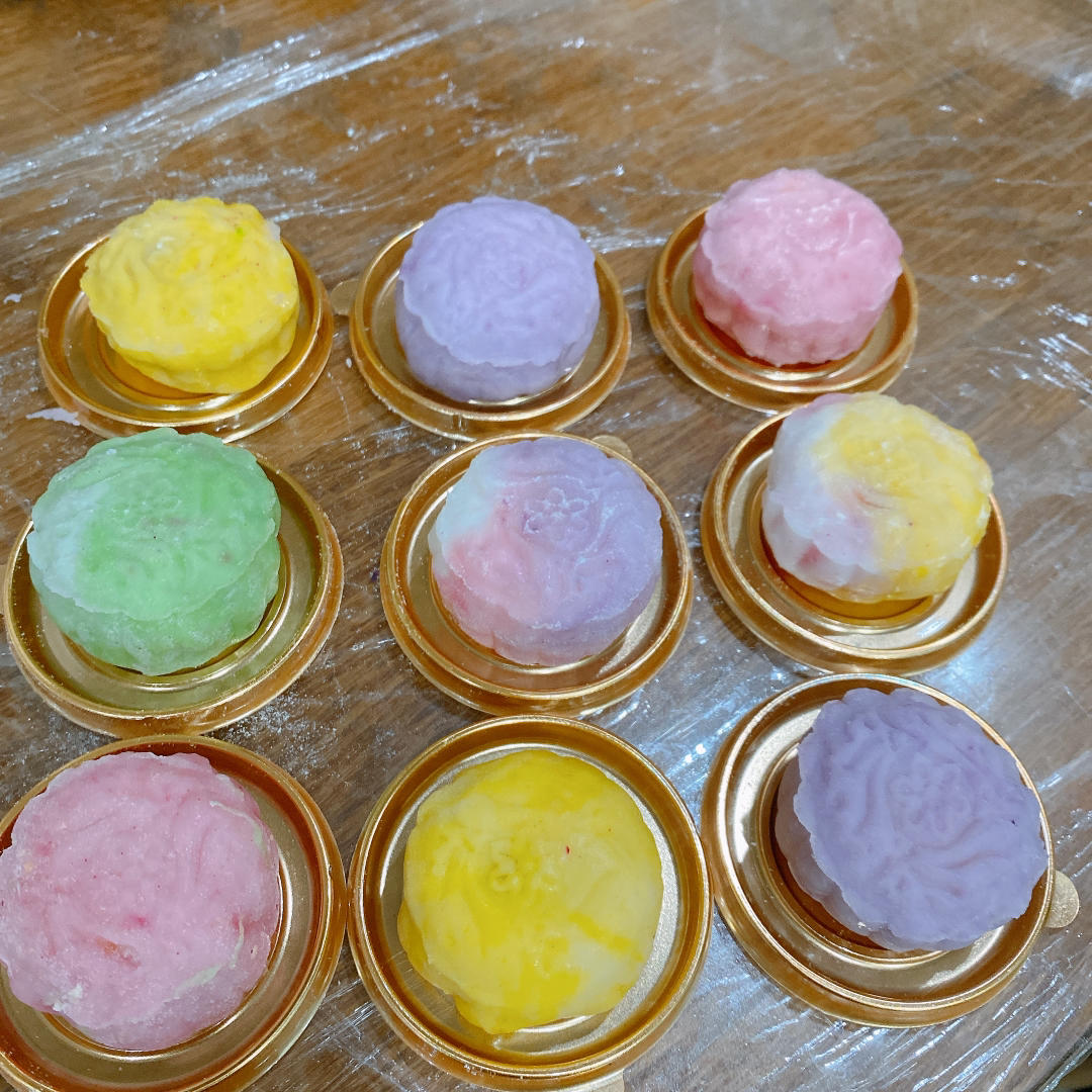 渴望吃冰皮月饼又想简单上手的，推荐这个冰皮月饼预拌粉做出的冰皮月饼，真的是超简单