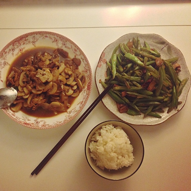蘑菇炒肉片