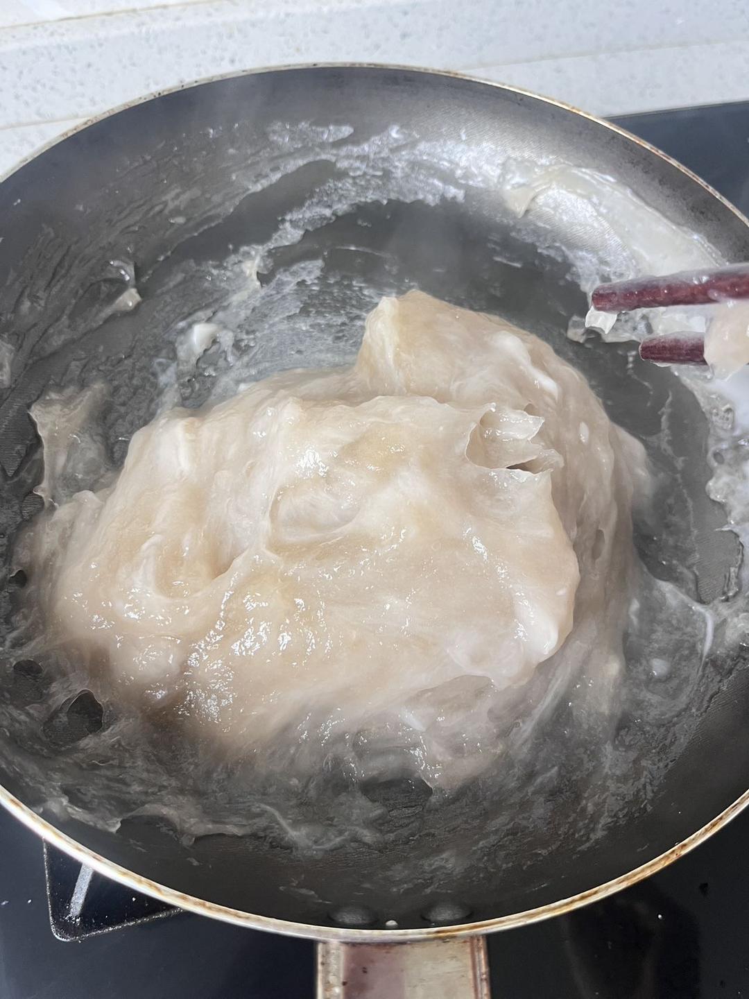 番薯粉做的凉皮块
