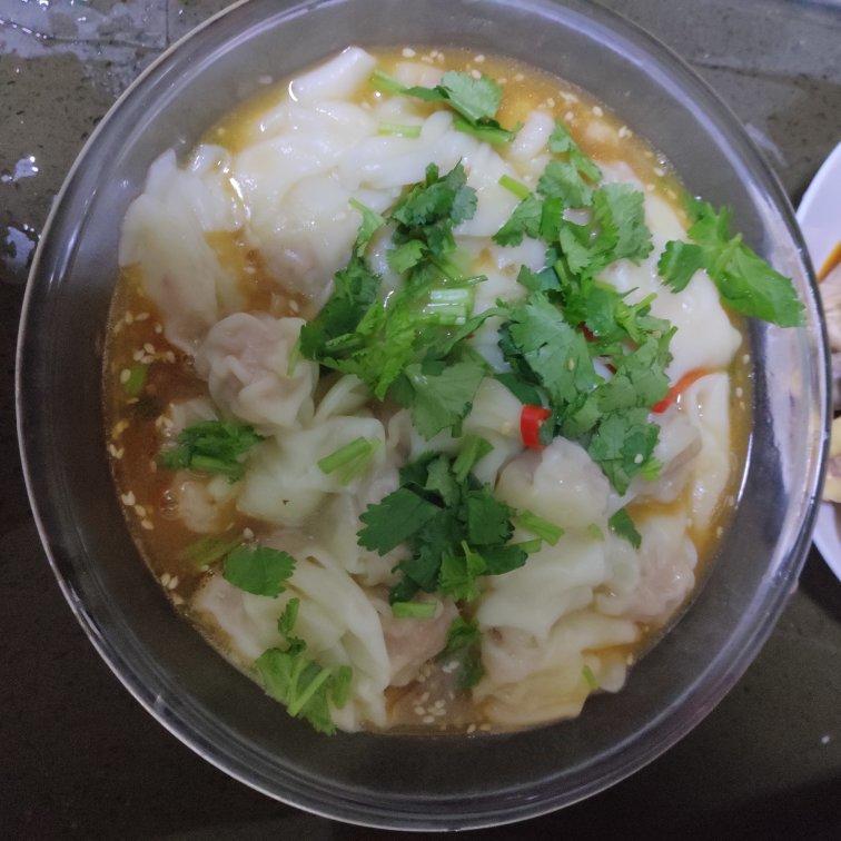 🔥好吃到汤汁都不剩❗️酸汤馄饨❗️