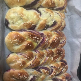 超香浓 紫薯辫子面包