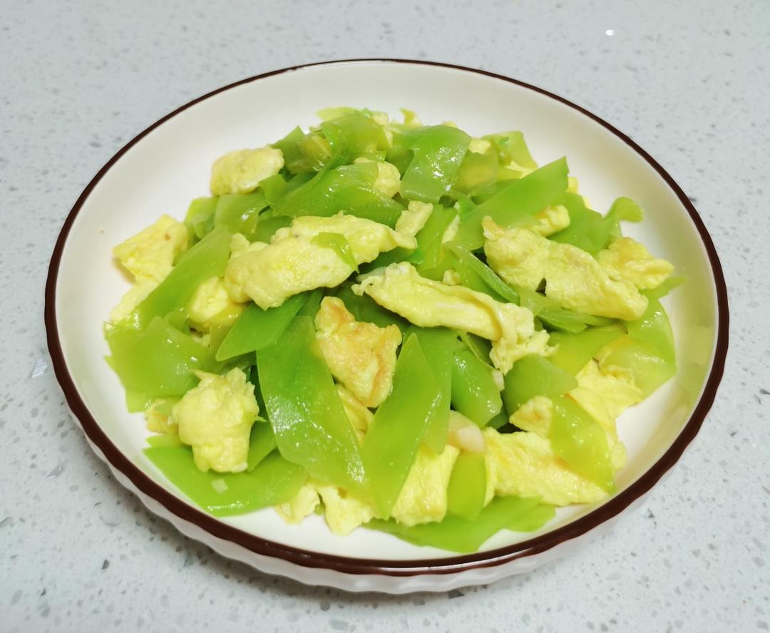 莴笋炒蛋