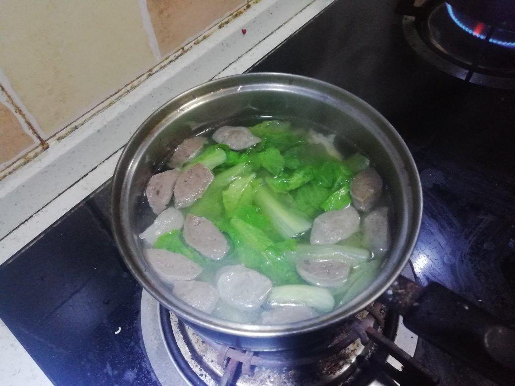 娃娃菜牛丸汤