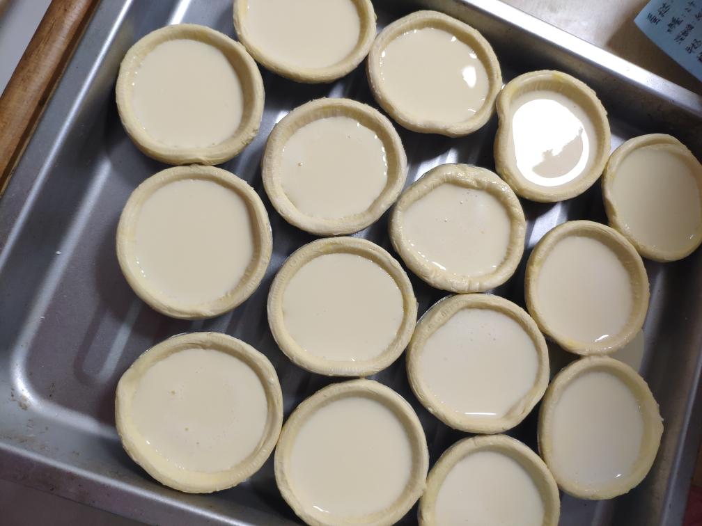 自制蛋挞液的蛋挞的做法 步骤8