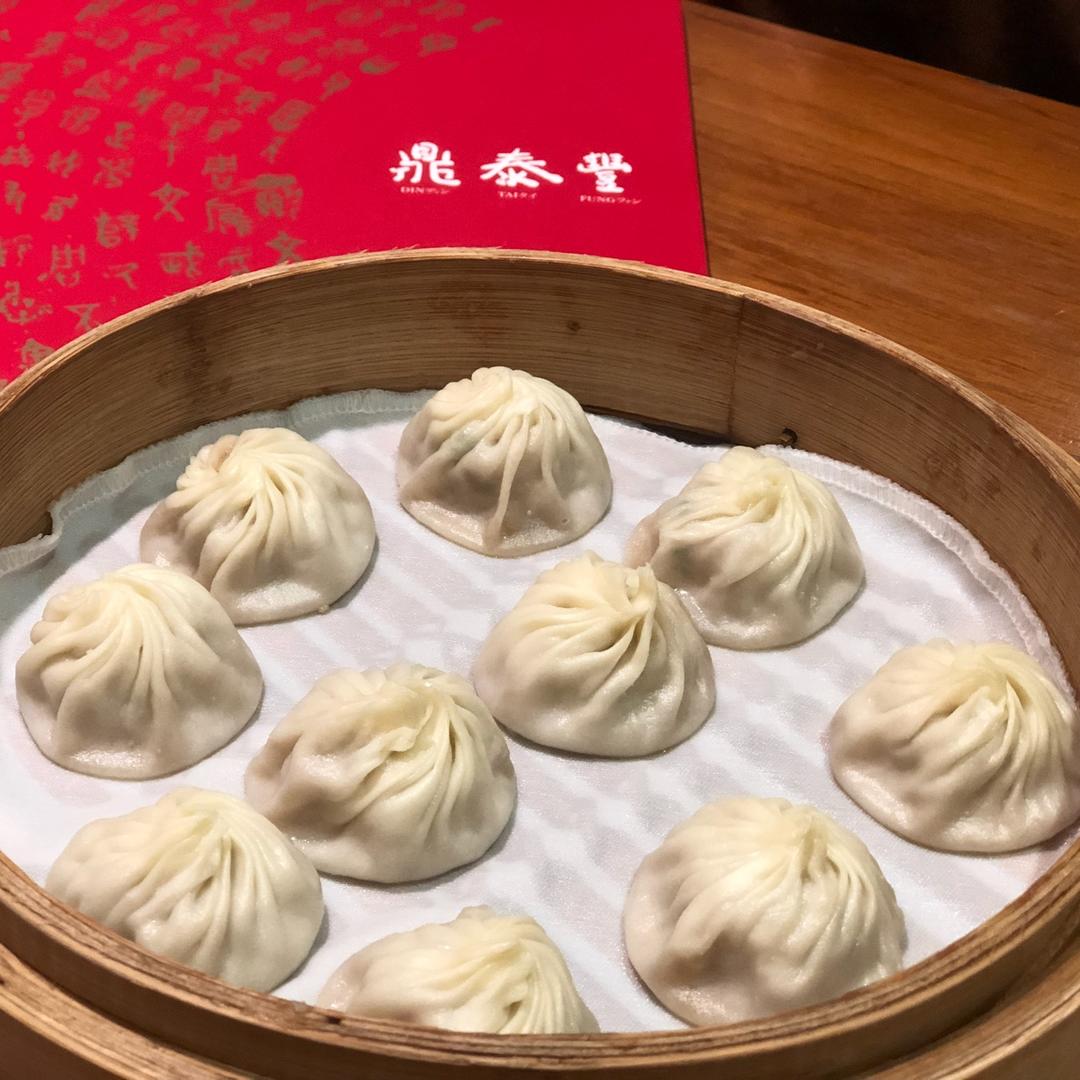 笑熬浆糊小笼包