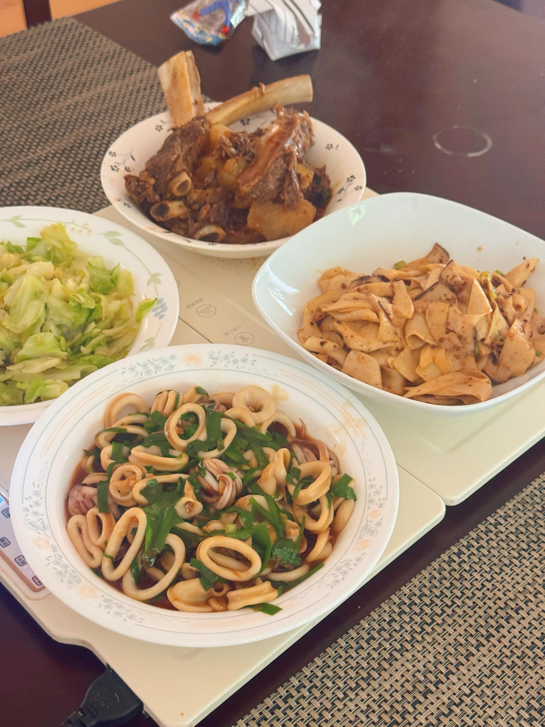 午餐•2026年5月4日
