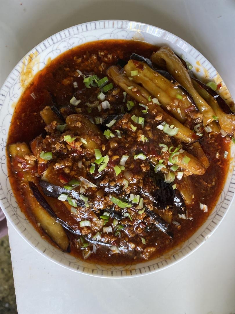 开胃下饭菜！巨简单的家常鱼香茄子煲