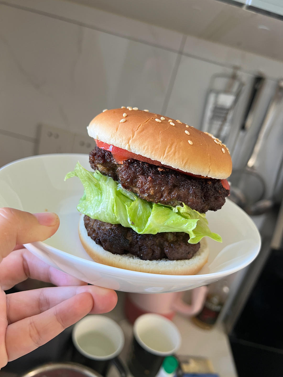 牛肉汉堡 煎出香嫩多汁的牛肉饼