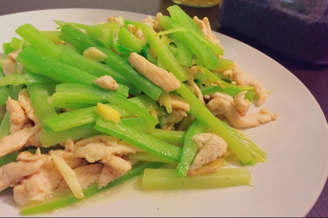 鸡丝炒芹菜