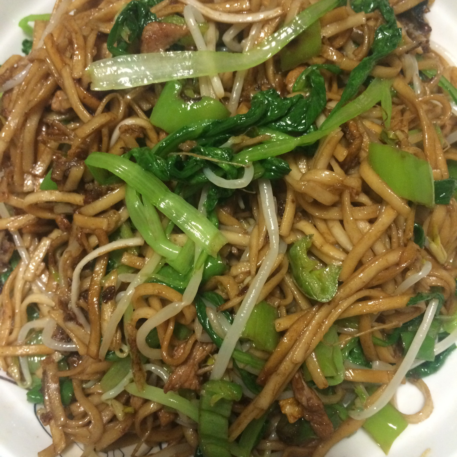 雨的印记weiwei做的青菜肉丝炒面