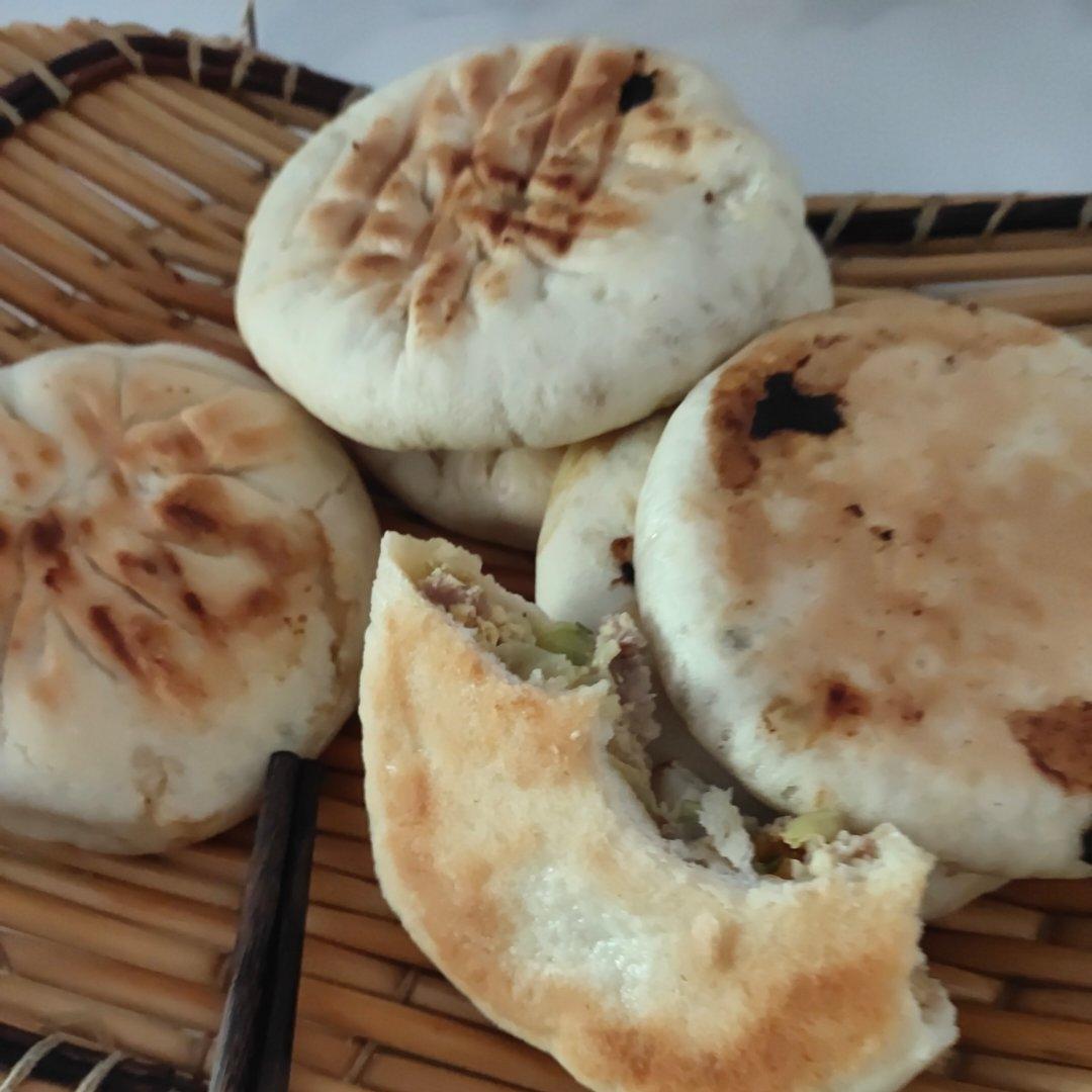 圆白菜鸡蛋肉馅饼，好吃不费劲