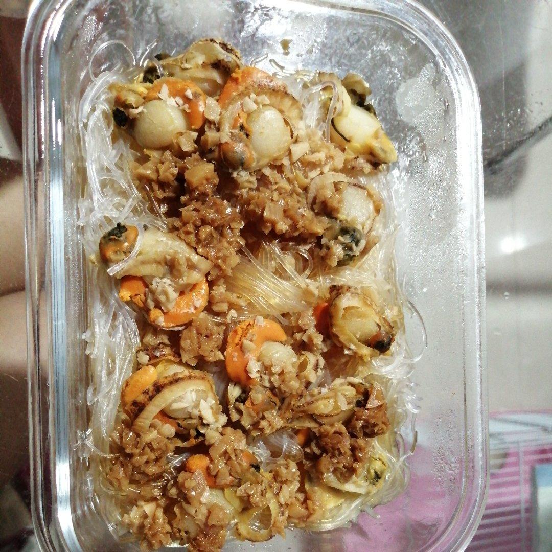 蒜蓉扇贝肉蒸粉丝