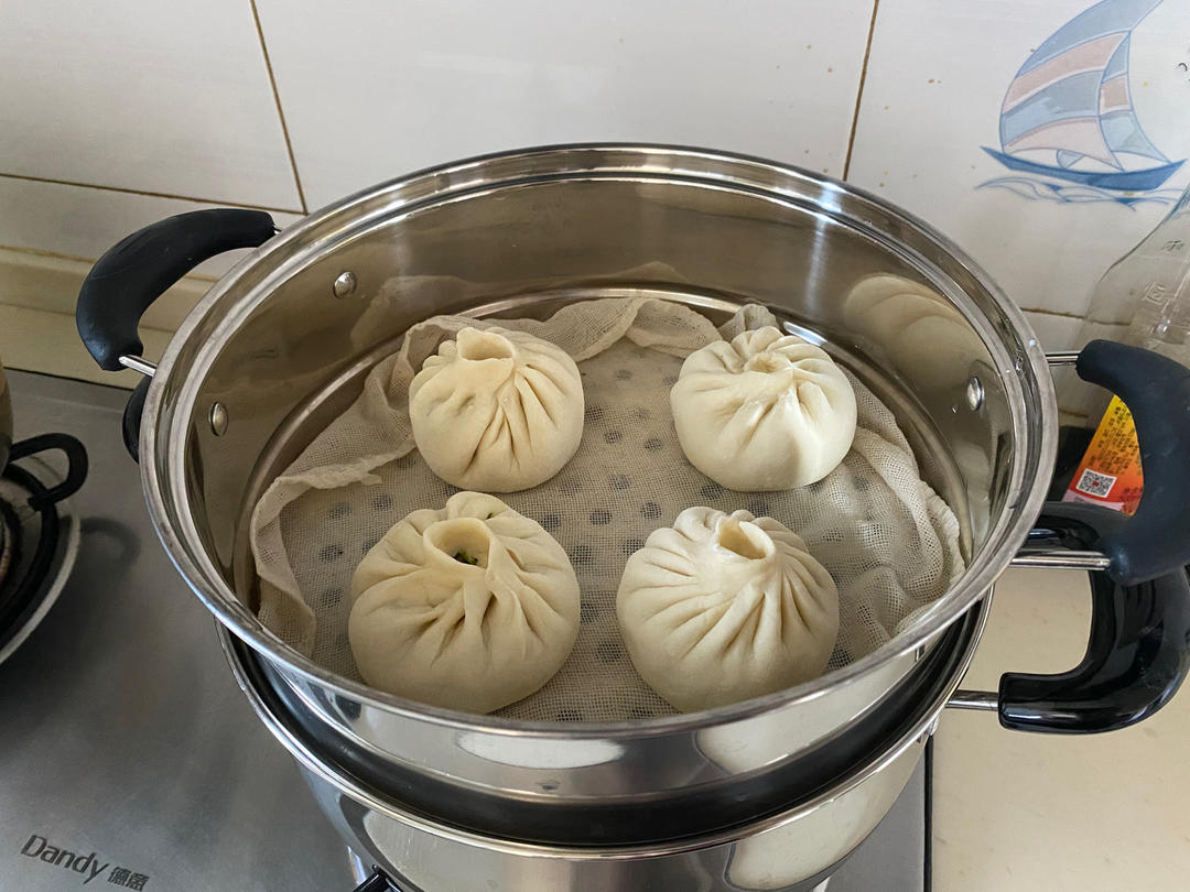 胡萝卜木耳鸡蛋包子——素包子也可以很好吃~