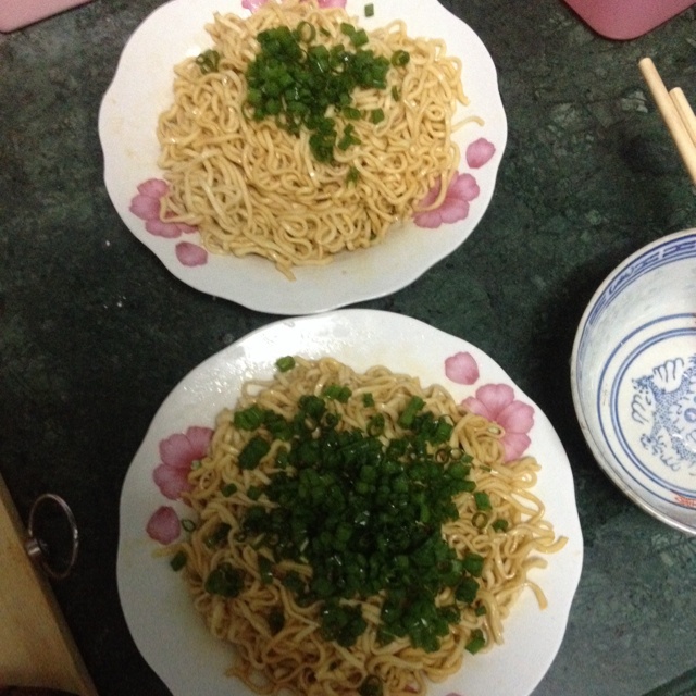 葱油花生酱拌面