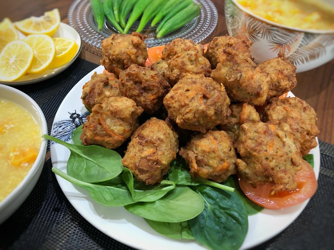 酥炸肉丸子